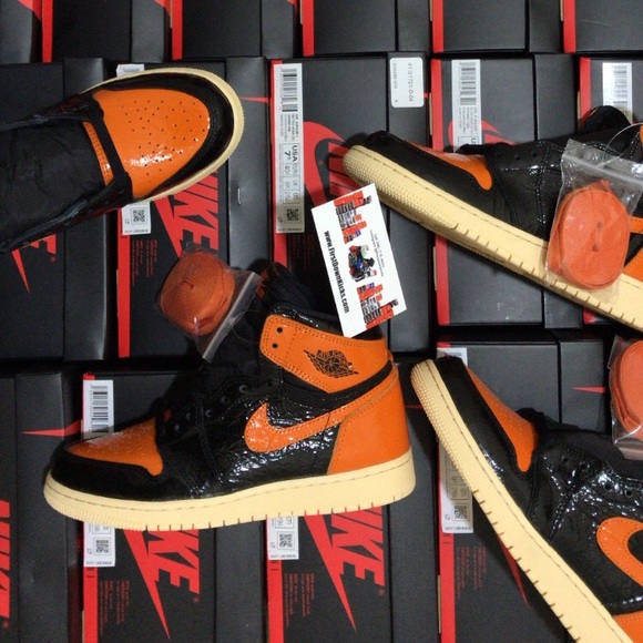 shattered backboard 3.0 size 5.5